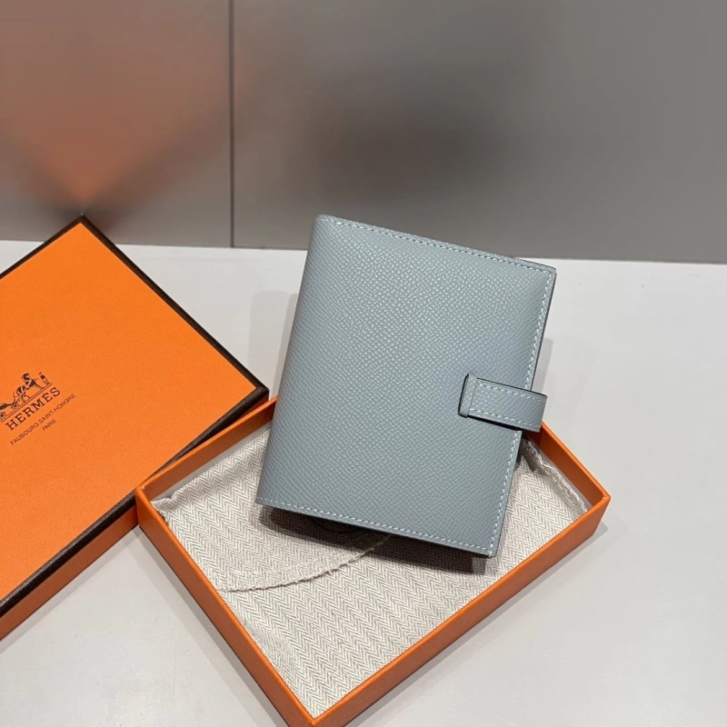 Hermes Wallets 4197-0702