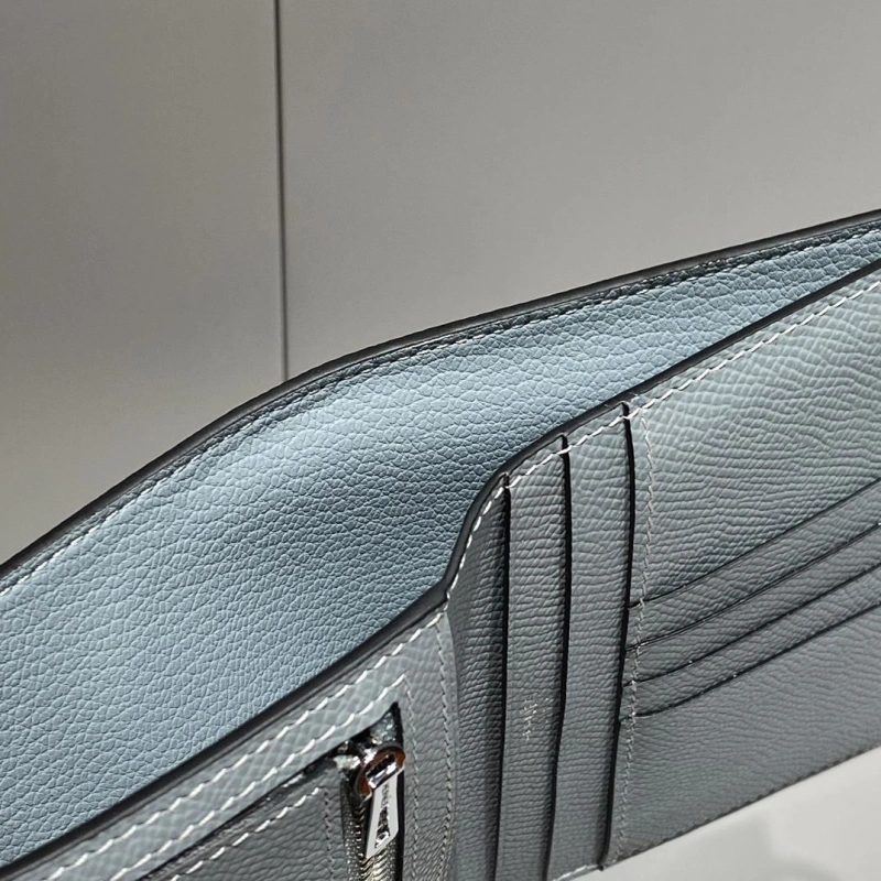 Hermes Wallets 4197-0702