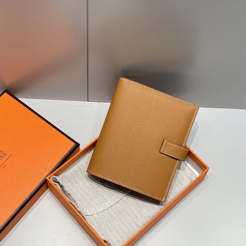 Hermes Wallets 4197-0705