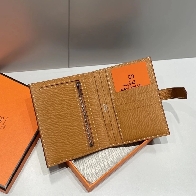 Hermes Wallets 4197-0705