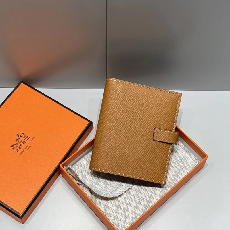 Hermes Wallets 4197-0706