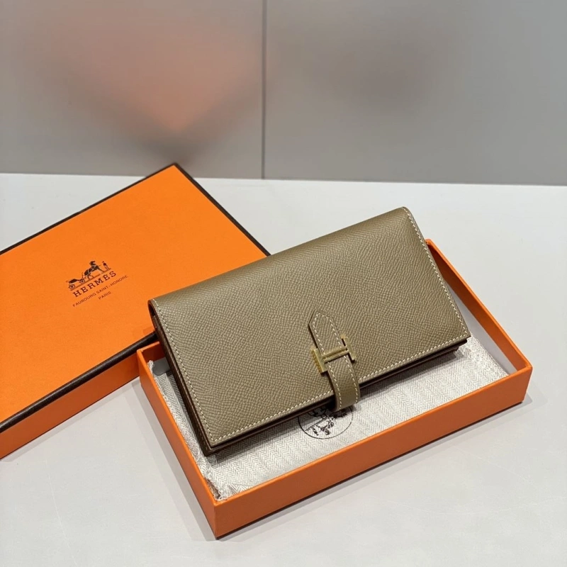 Hermes Wallets 4197-0715