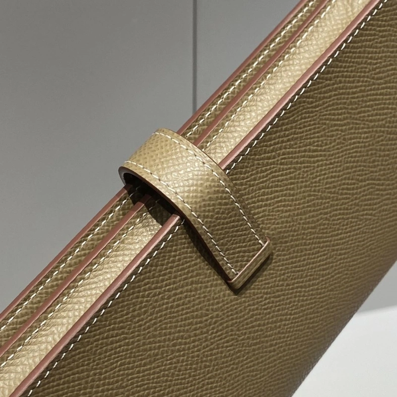 Hermes Wallets 4197-0716