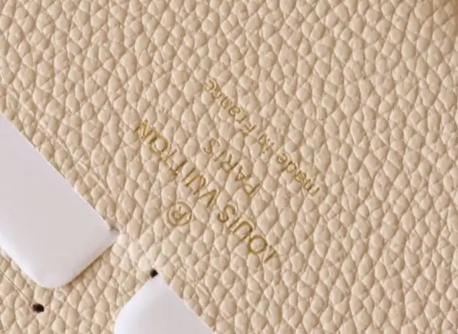 LV Wallets 4206A-0088