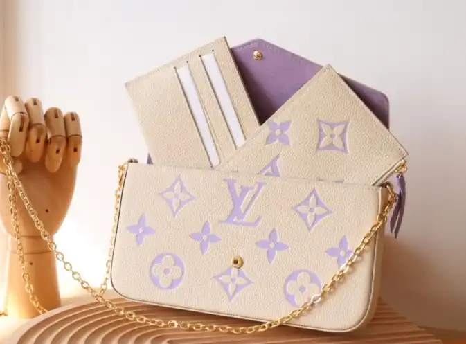 LV Wallets 4206A-0089