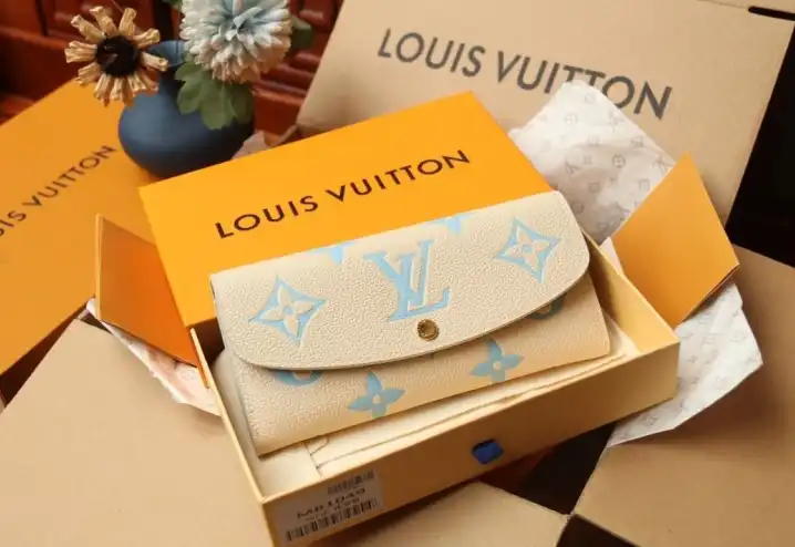 LV Wallets 4206A-0102