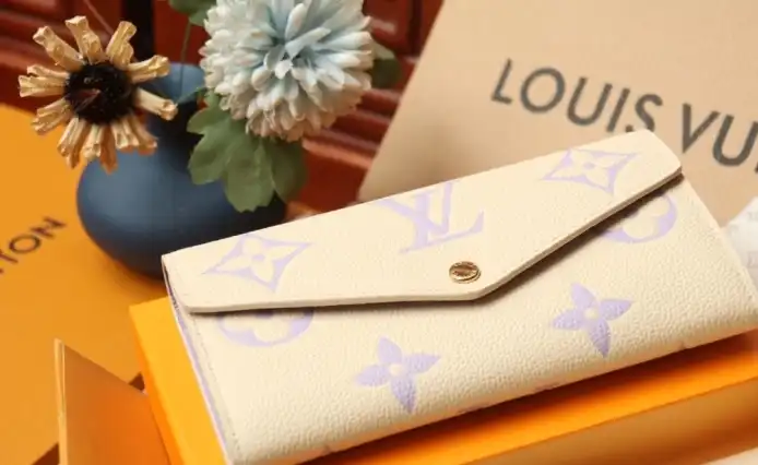 LV Wallets 4206A-0103