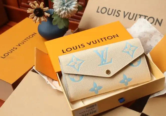 LV Wallets 4206A-0105