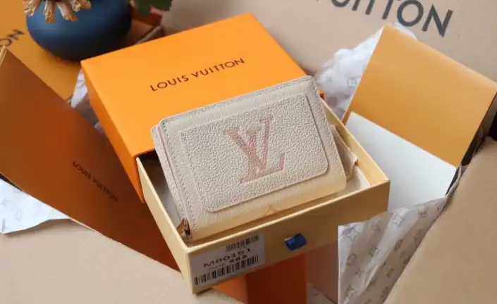 LV Wallets 4206A-0112