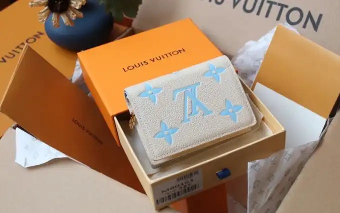 LV Wallets 4206A-0113