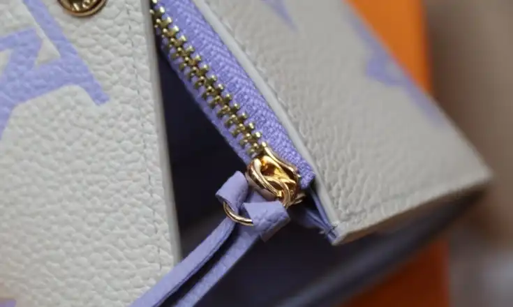 LV Wallets 4206A-0115