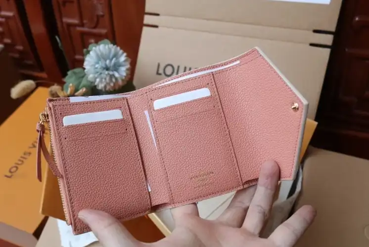 LV Wallets 4206A-0116