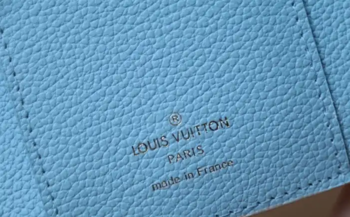 LV Wallets 4206A-0117