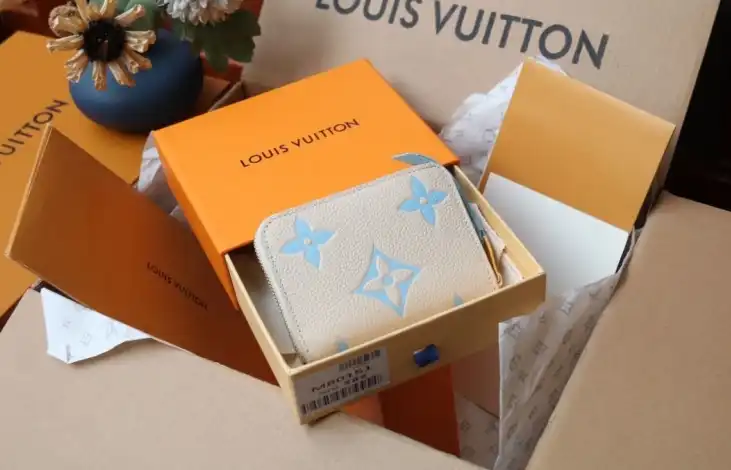 LV Wallets 4206A-0121
