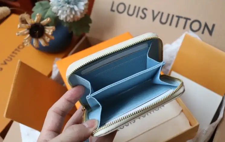 LV Wallets 4206A-0121