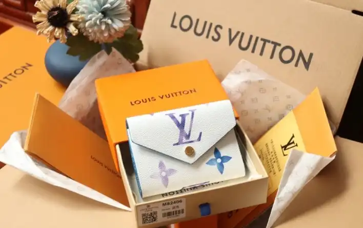 LV Wallets 4206A-0804
