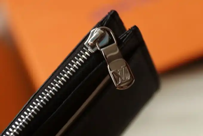 LV Wallets 4206A-0893