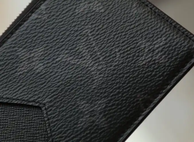 LV Wallets 4206A-0894