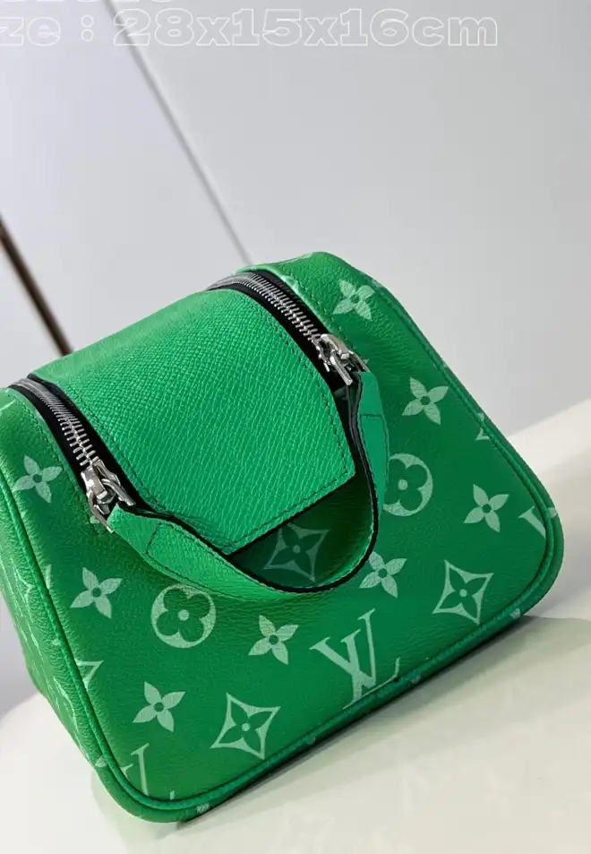 LV Wallets 4206A-1247