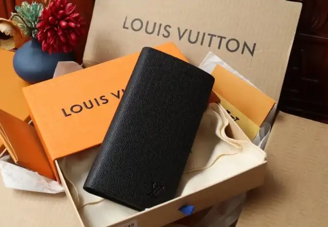 LV Wallets 4206A-2032