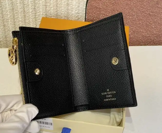 LV Wallets 4206A-2654