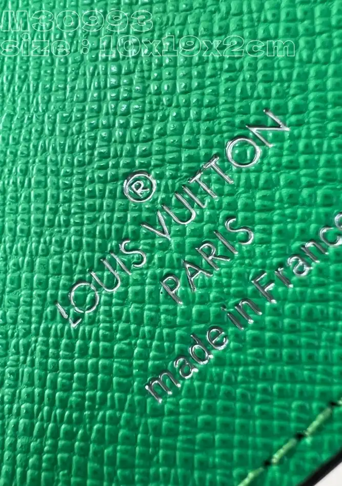 LV Wallets 4206A-2715