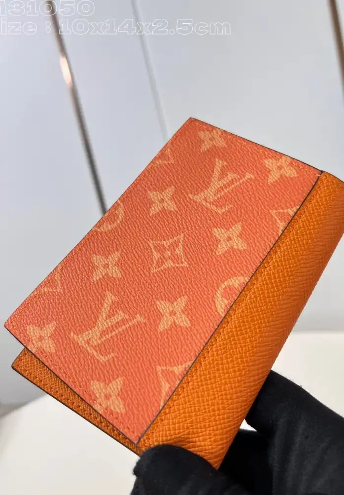 LV Wallets 4206A-3460