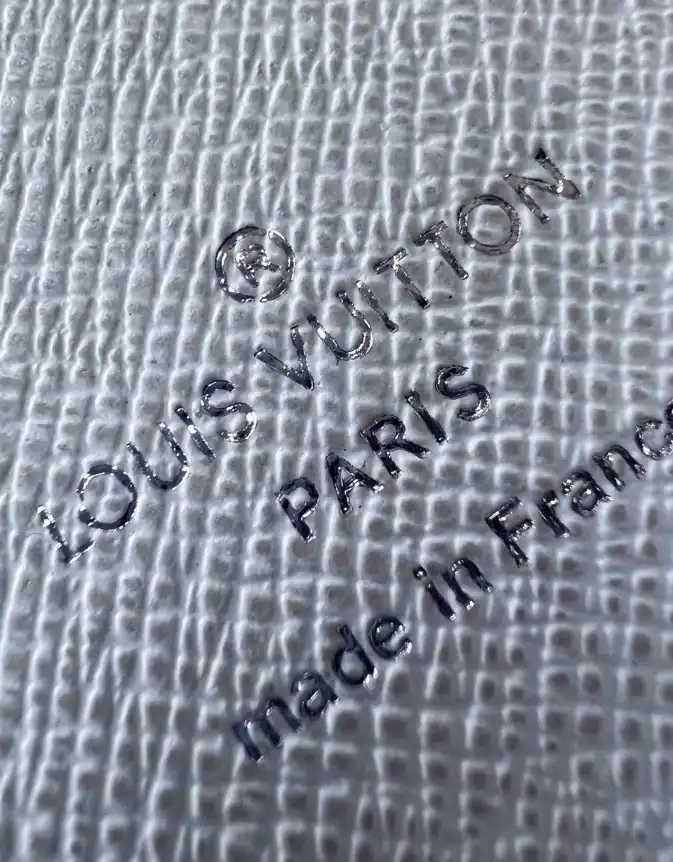 LV Wallets 4206A-3461