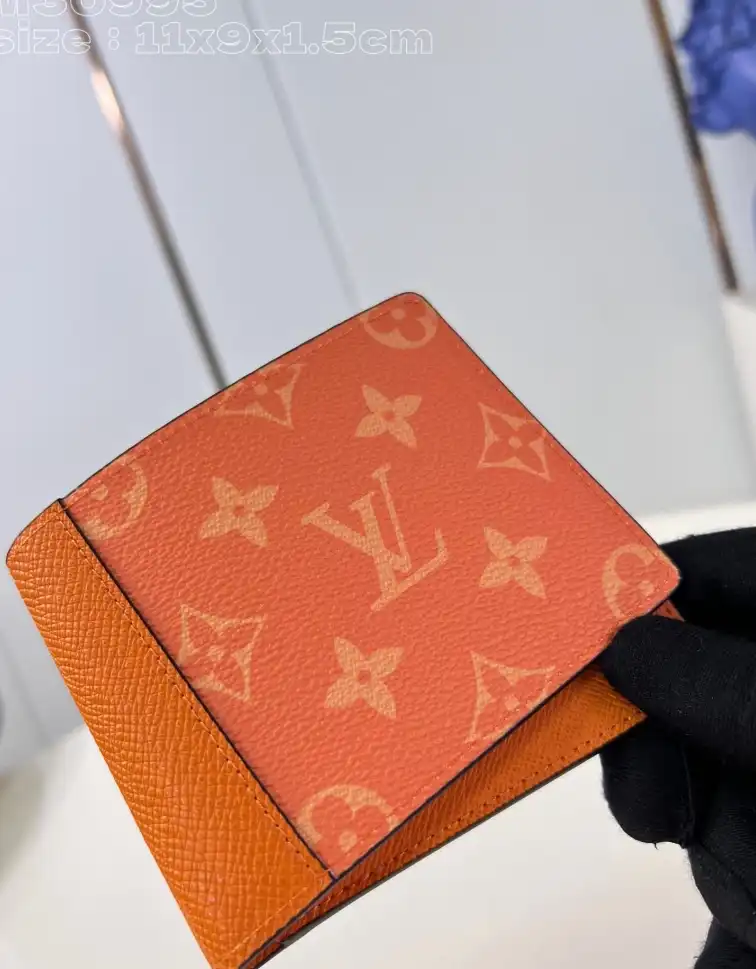 LV Wallets 4206A-3462