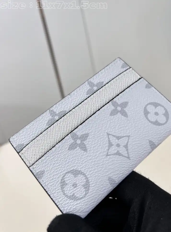 LV Wallets 4206A-3466