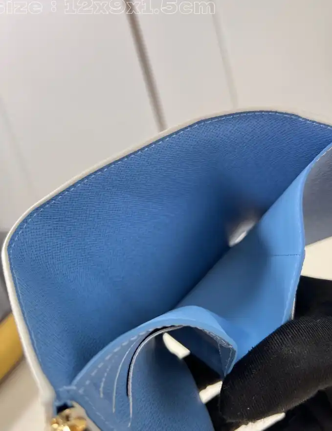 LV Wallets 4206A-3484