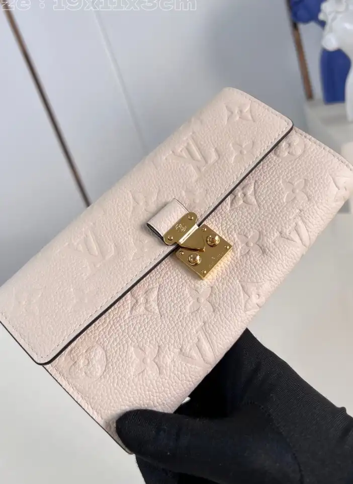 LV Wallets 4206A-3495