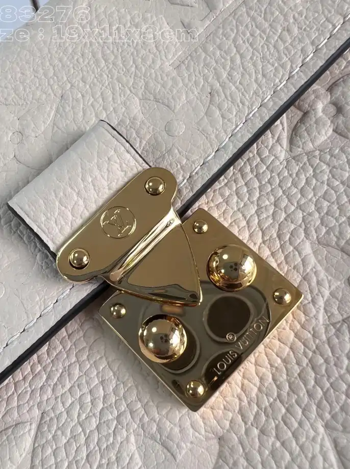 LV Wallets 4206A-3495