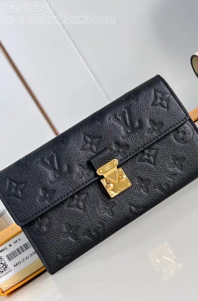 LV Wallets 4206A-3496