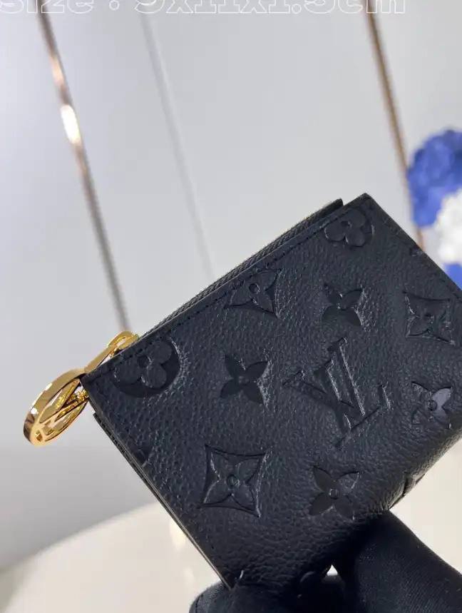 LV Wallets 4206A-3529
