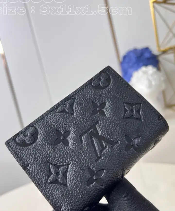 LV Wallets 4206A-3529