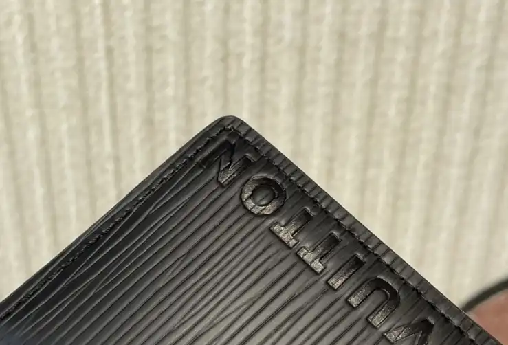 LV Wallets 4206A-4249