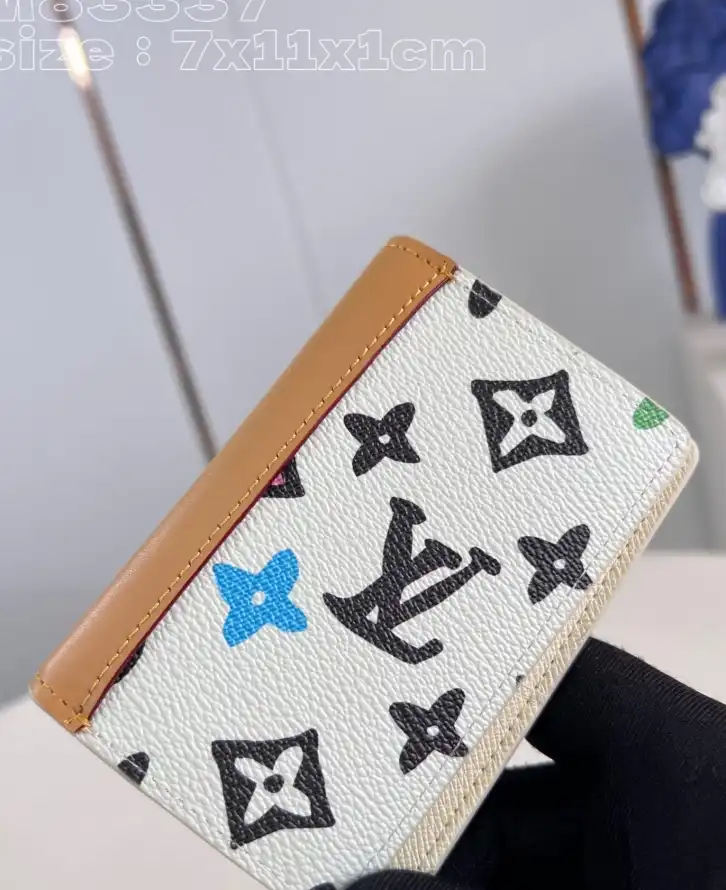 LV Wallets 4206A-4257