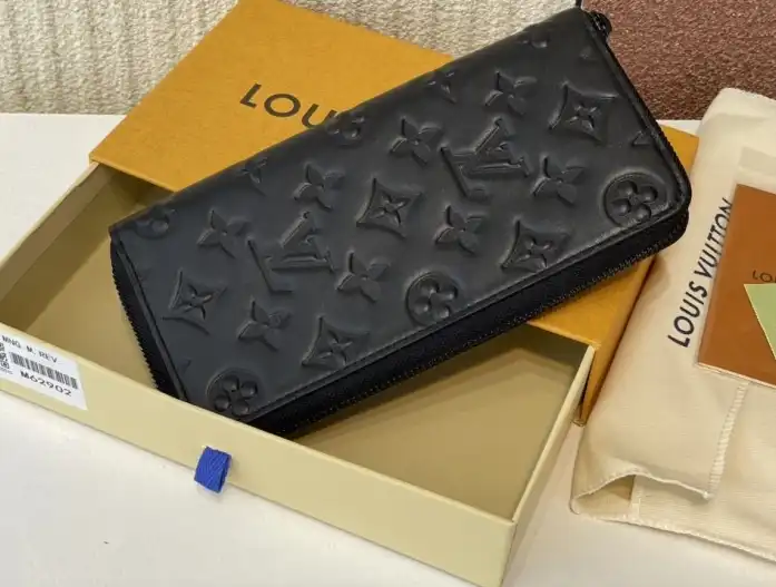 LV Wallets 4206A-4267