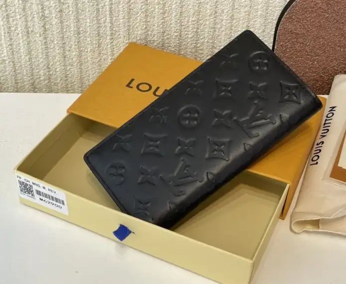LV Wallets 4206A-4268