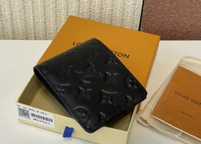 LV Wallets 4206A-4269