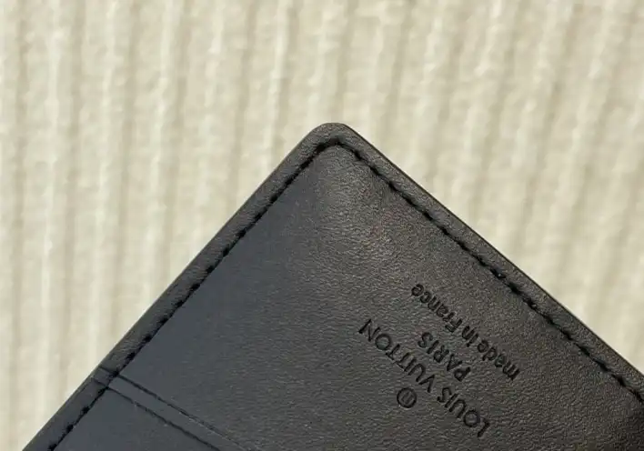 LV Wallets 4206A-4271