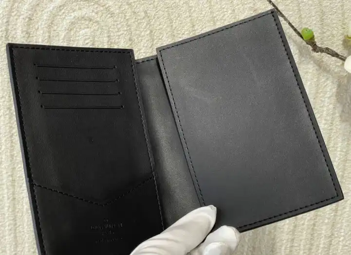 LV Wallets 4206A-4275