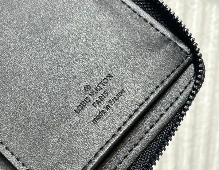 LV Wallets 4206A-4277