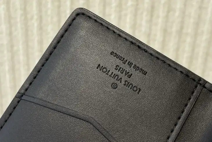 LV Wallets 4206A-4279