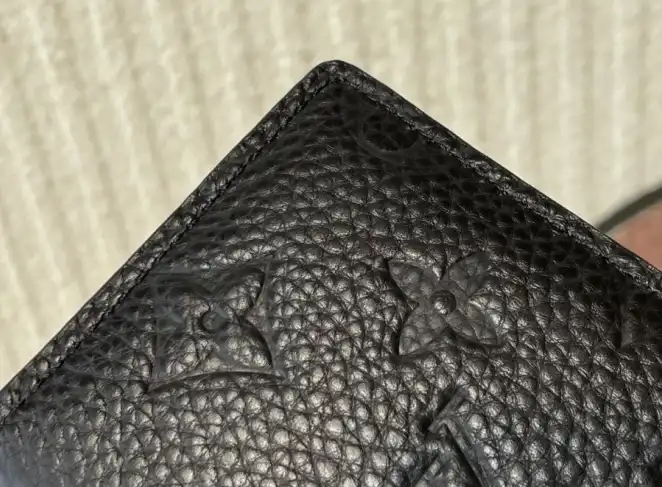 LV Wallets 4206A-4279