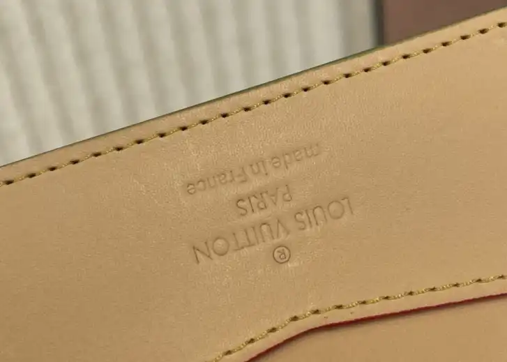 LV Wallets 4206A-4284