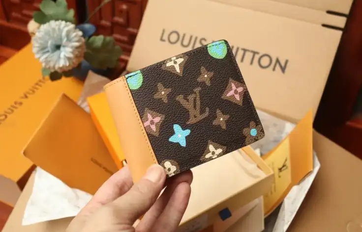 LV Wallets 4206A-4525