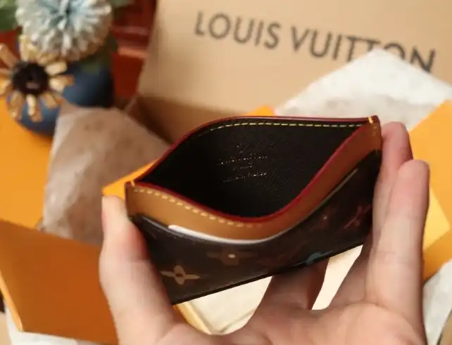 LV Wallets 4206A-4528