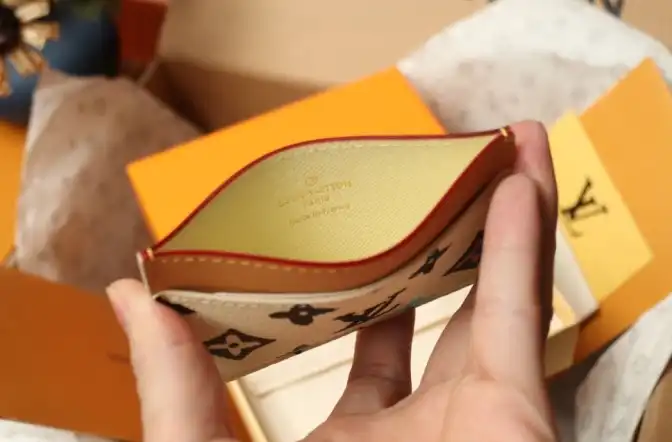 LV Wallets 4206A-4529